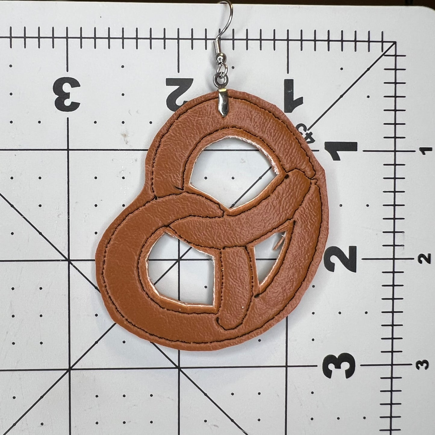 Pretzel Earring